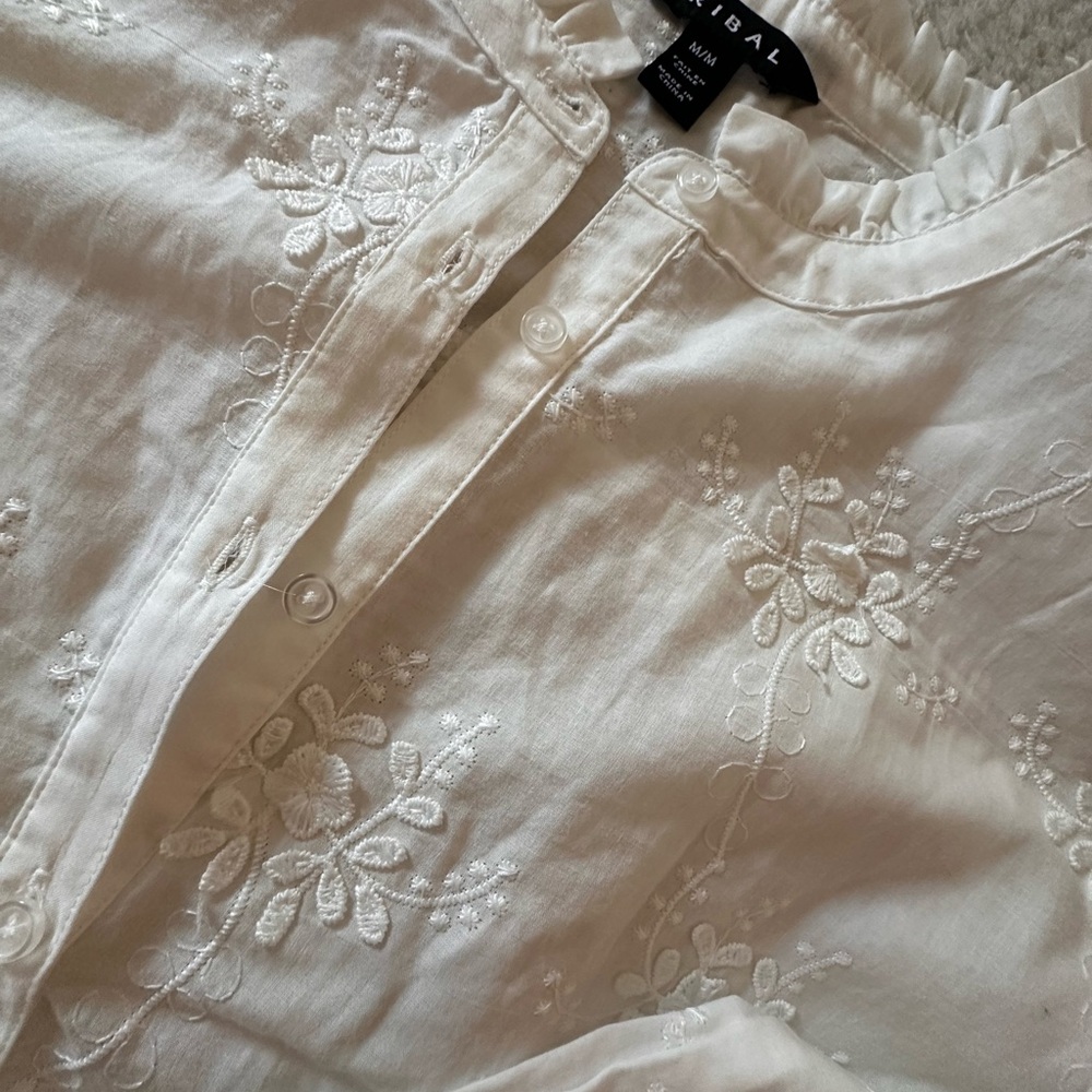 Tribal Brand Semi-Sheer White Floral Embroided Blouse w/Ruffled Standup Collar/M